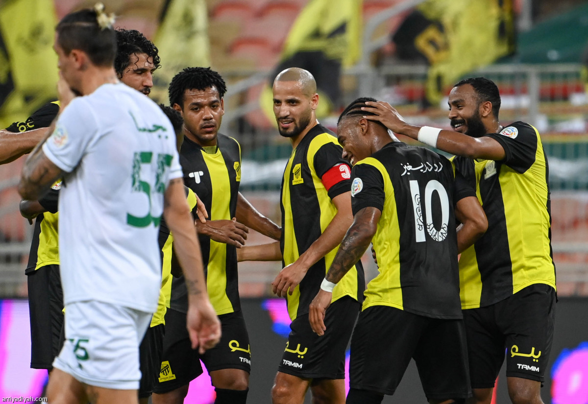 الاتحاد يفرح