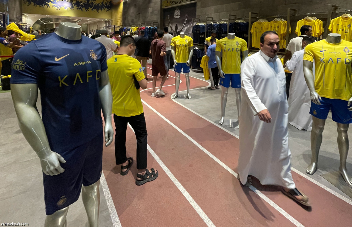 النصر يطرح القمصان