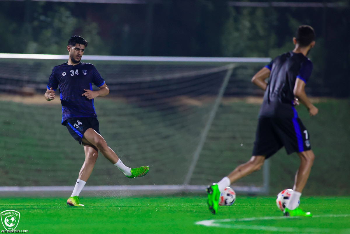 الهلال.. رازفان يغيب